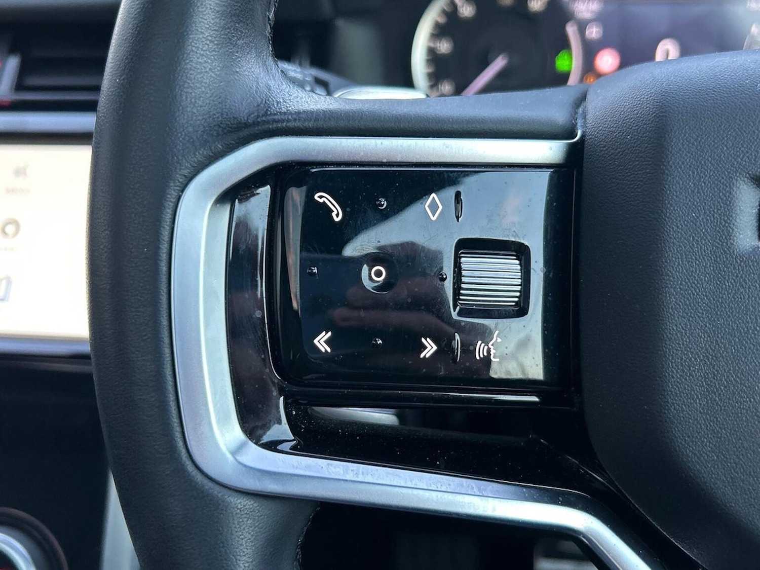 Used Land Rover Discovery Sport 2022 for sale - 76807552: Photo 27