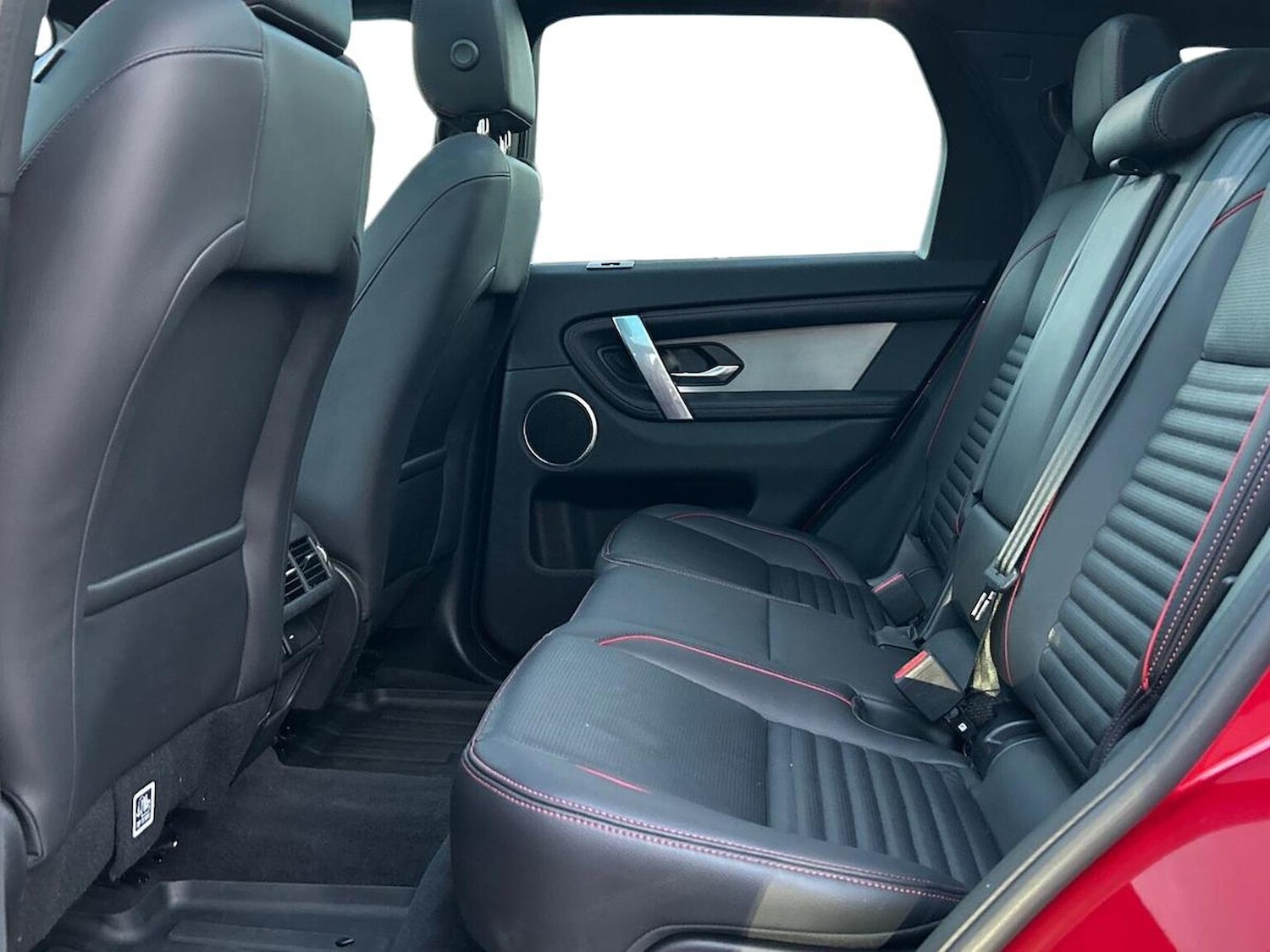 Used Land Rover Discovery Sport 2022 for sale - 76807552: Photo 4