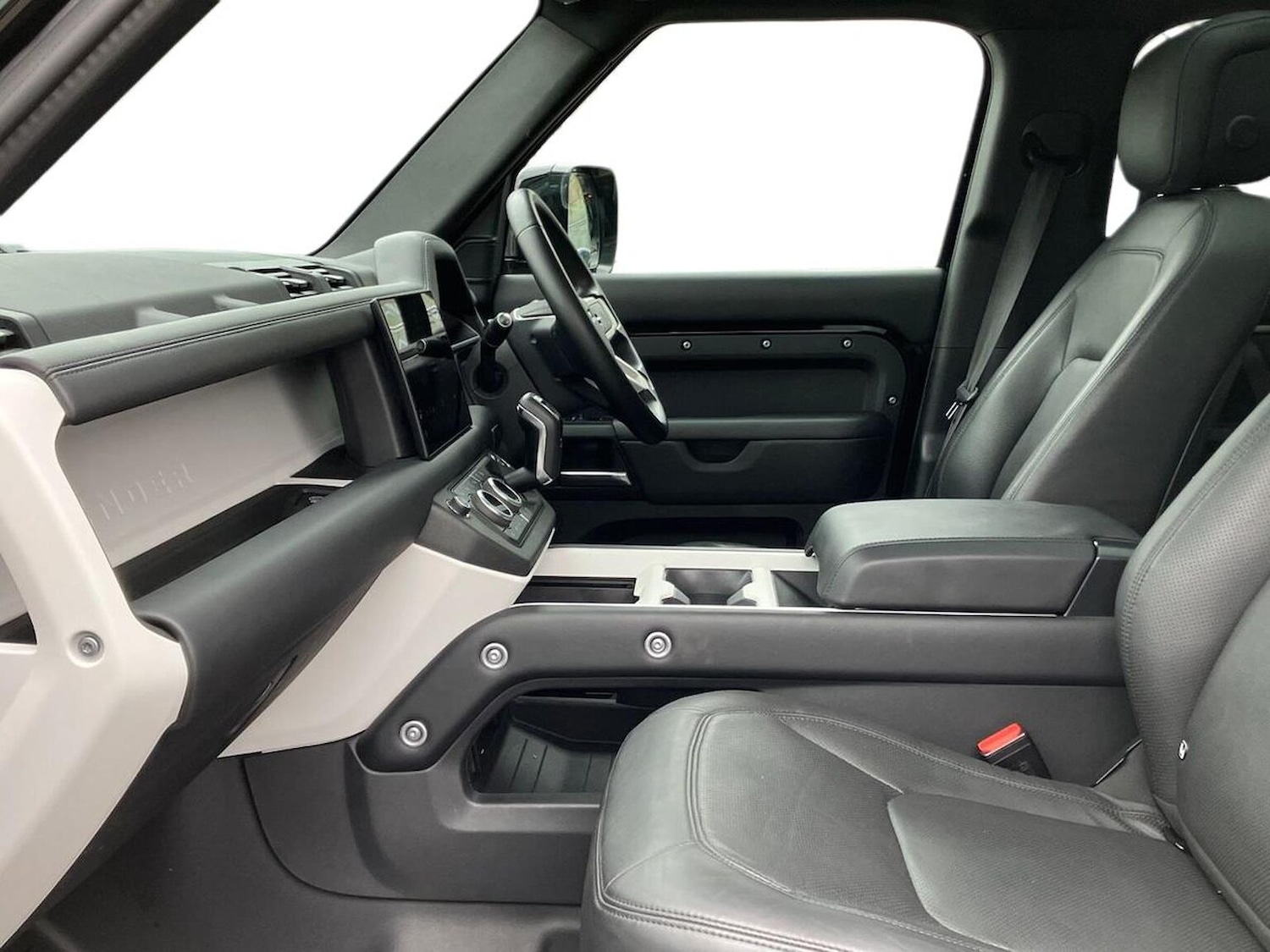 Used Land Rover Defender 2024 for sale - 78106298: Photo 5