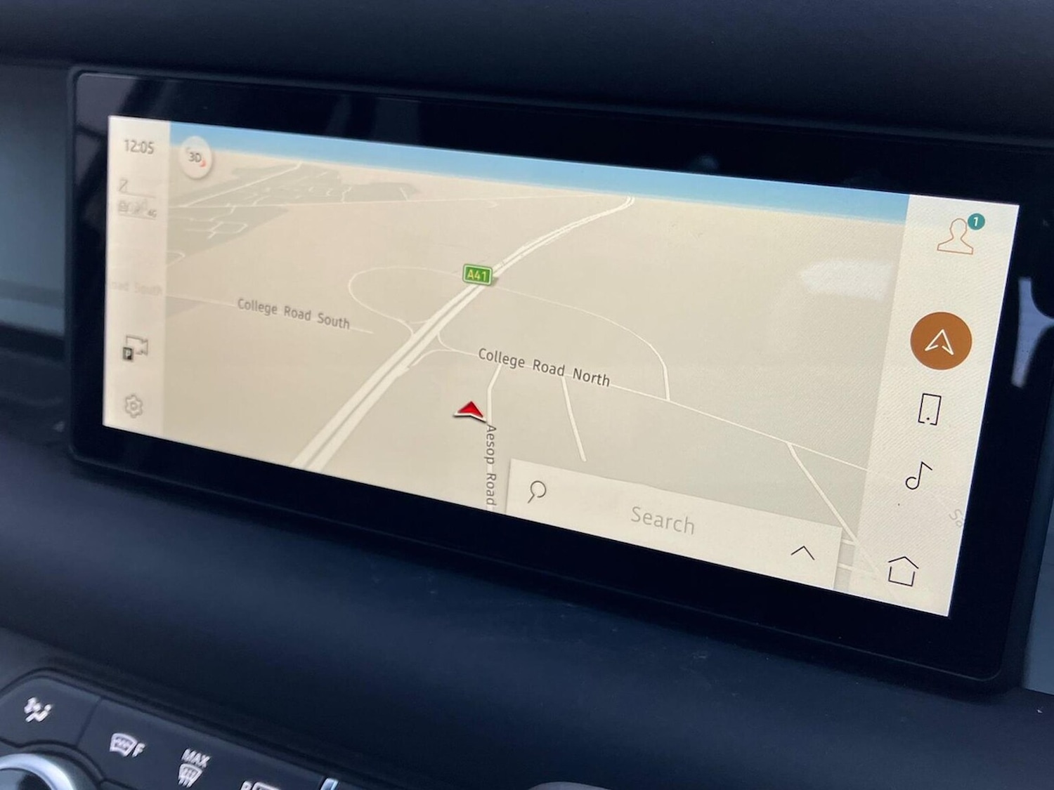 Used Land Rover Defender 2024 for sale - 77973930: Photo 11