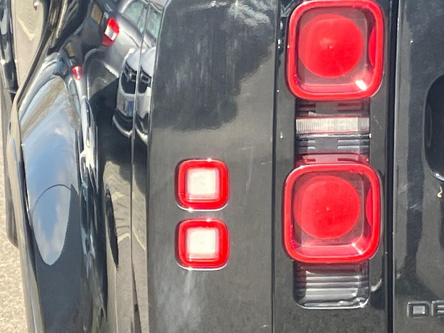 Used Land Rover Defender 2024 for sale - 77973930: Photo 19