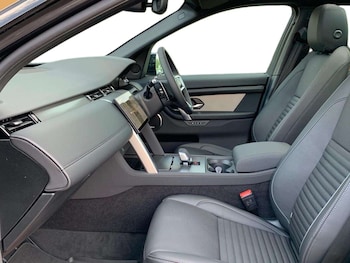 Used Land Rover Discovery Sport 2025 for sale - 78310677: Photo