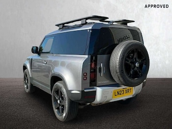 Used Land Rover Defender 2023 for sale - 78484165: Photo