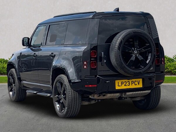 Used Land Rover Defender 2023 for sale - 76179025: Photo 2
