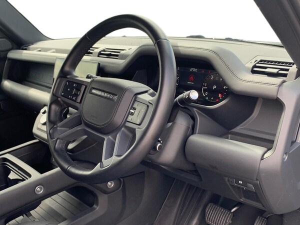 Used Land Rover Defender 2023 for sale - 76179025: Photo 9