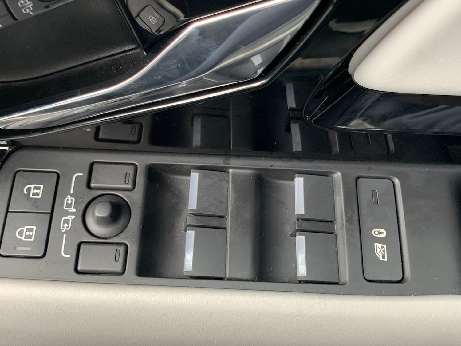 Used Land Rover Range Rover Evoque 2025 for sale - 76293092: Photo 25