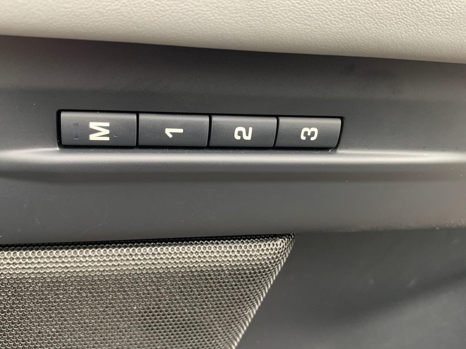 Used Land Rover Range Rover Evoque 2025 for sale - 76293092: Photo 33