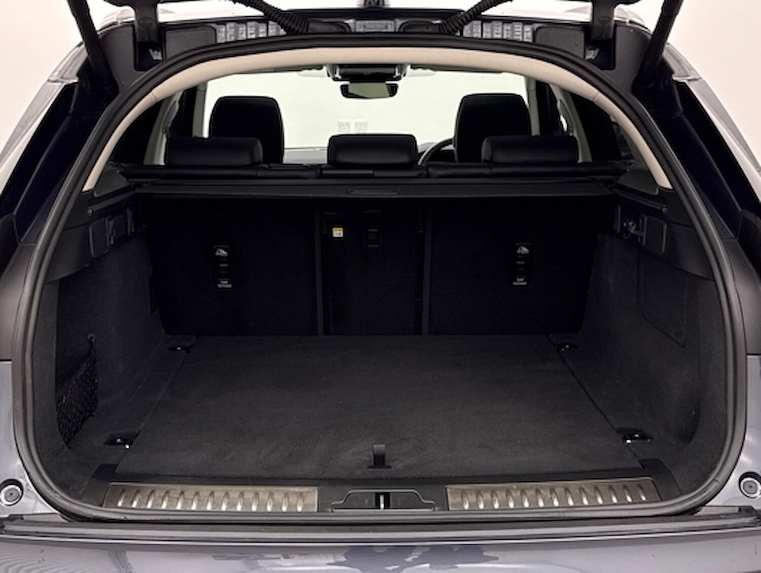 Used Land Rover Range Rover Velar 2024 for sale - 78191725: Photo 12