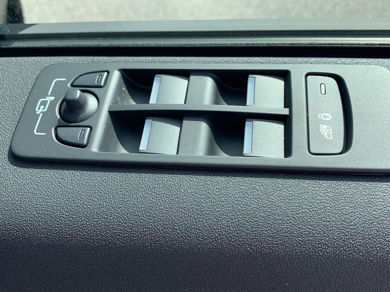 Used Land Rover Discovery Sport 2025 for sale - 77489413: Photo 25