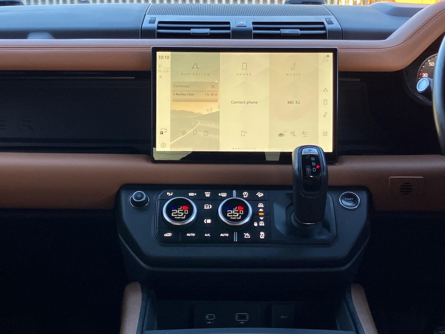 Used Land Rover Defender 2023 for sale - 77488117: Photo 14