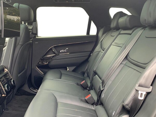 Used Land Rover Range Rover Sport 2023 for sale - 76149418: Photo 4