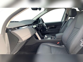Used Land Rover Discovery Sport 2025 for sale - 75907524: Photo