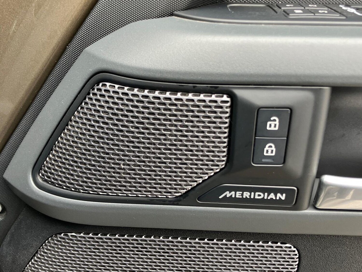 Used Land Rover Defender 2023 for sale - 78191633: Photo 26