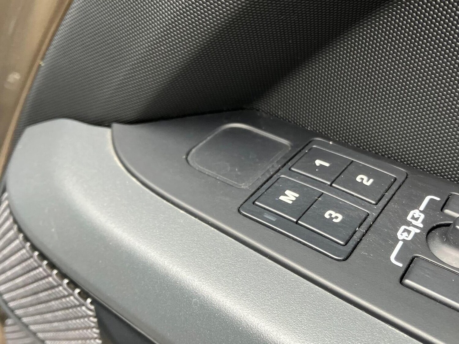 Used Land Rover Defender 2023 for sale - 78191633: Photo 27