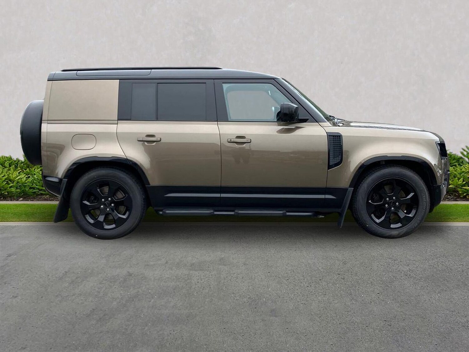 Used Land Rover Defender 2023 for sale - 78191633: Photo 7