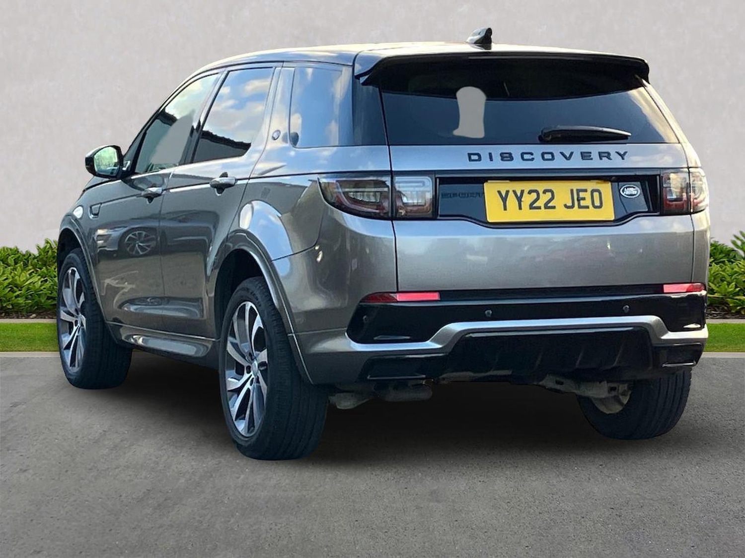 Used Land Rover Discovery Sport 2022 for sale - 77028142: Photo 2
