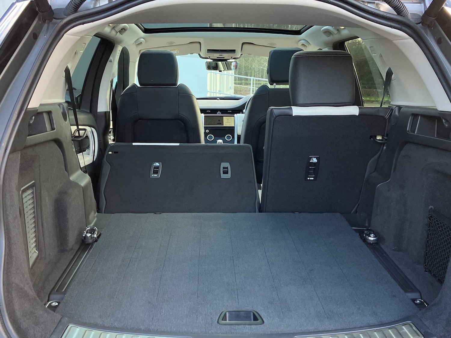 Used Land Rover Discovery Sport 2022 for sale - 77028142: Photo 33