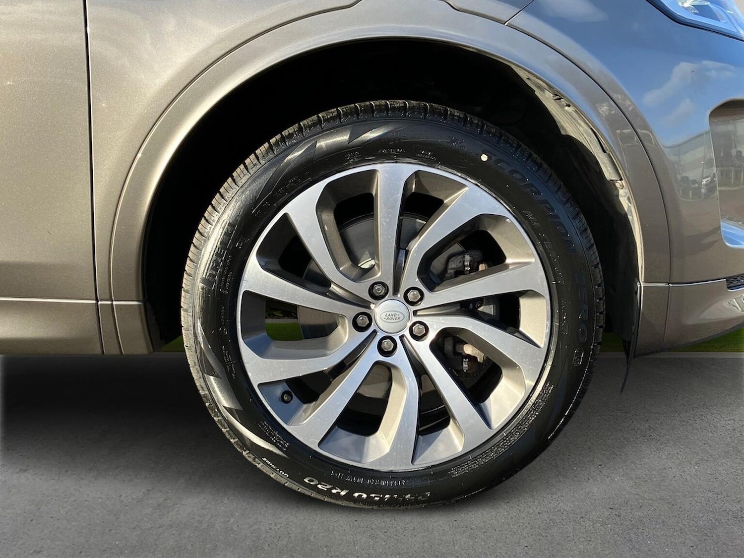 Used Land Rover Discovery Sport 2022 for sale - 77028142: Photo 8