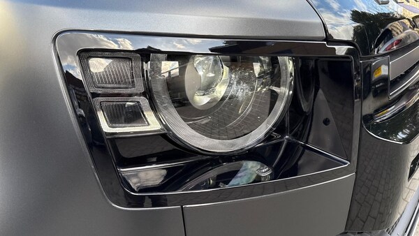 Used Land Rover Defender 2022 for sale - 76257849: Photo 17