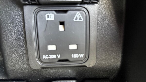 Used Land Rover Defender 2022 for sale - 76257849: Photo 27