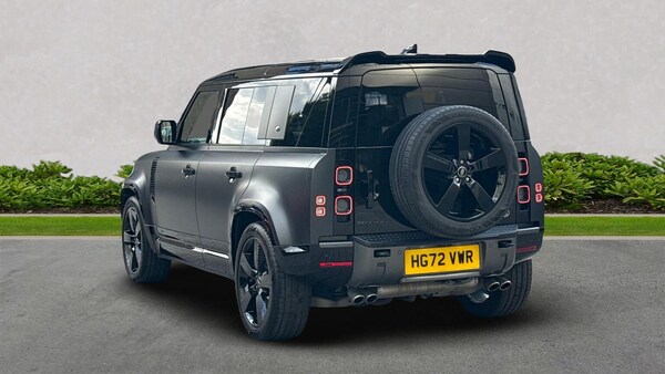 Used Land Rover Defender 2022 for sale - 76257849: Photo 2