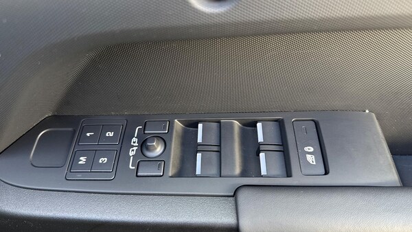 Used Land Rover Defender 2022 for sale - 76257849: Photo 39