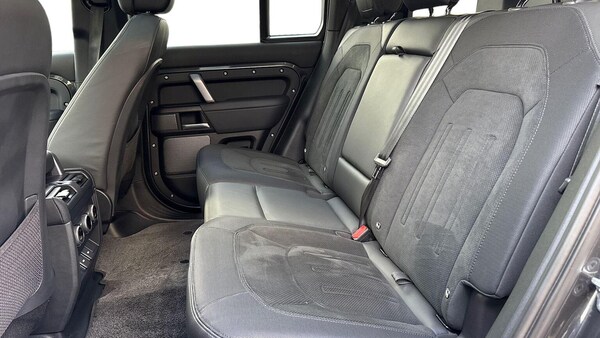 Used Land Rover Defender 2022 for sale - 76257849: Photo 4