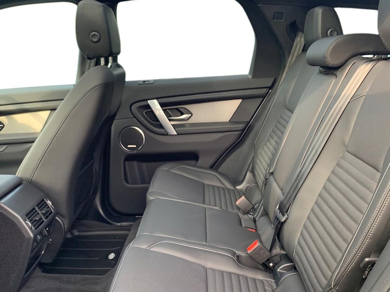 Used Land Rover Discovery Sport 2025 for sale - 78191781: Photo 6