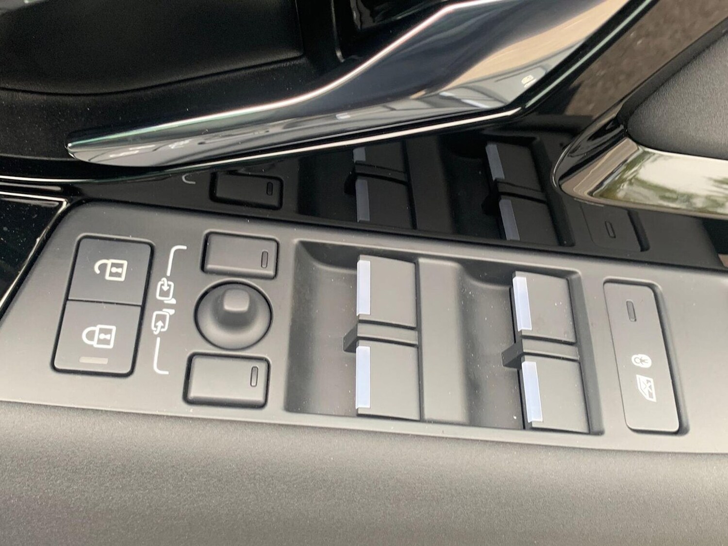 Used Land Rover Range Rover Evoque 2025 for sale - 78191592: Photo 25