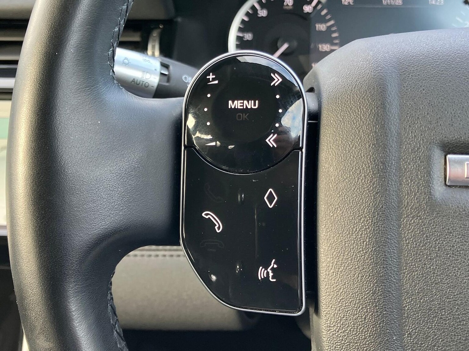 Used Land Rover Discovery Sport 2020 for sale - 76439783: Photo 28