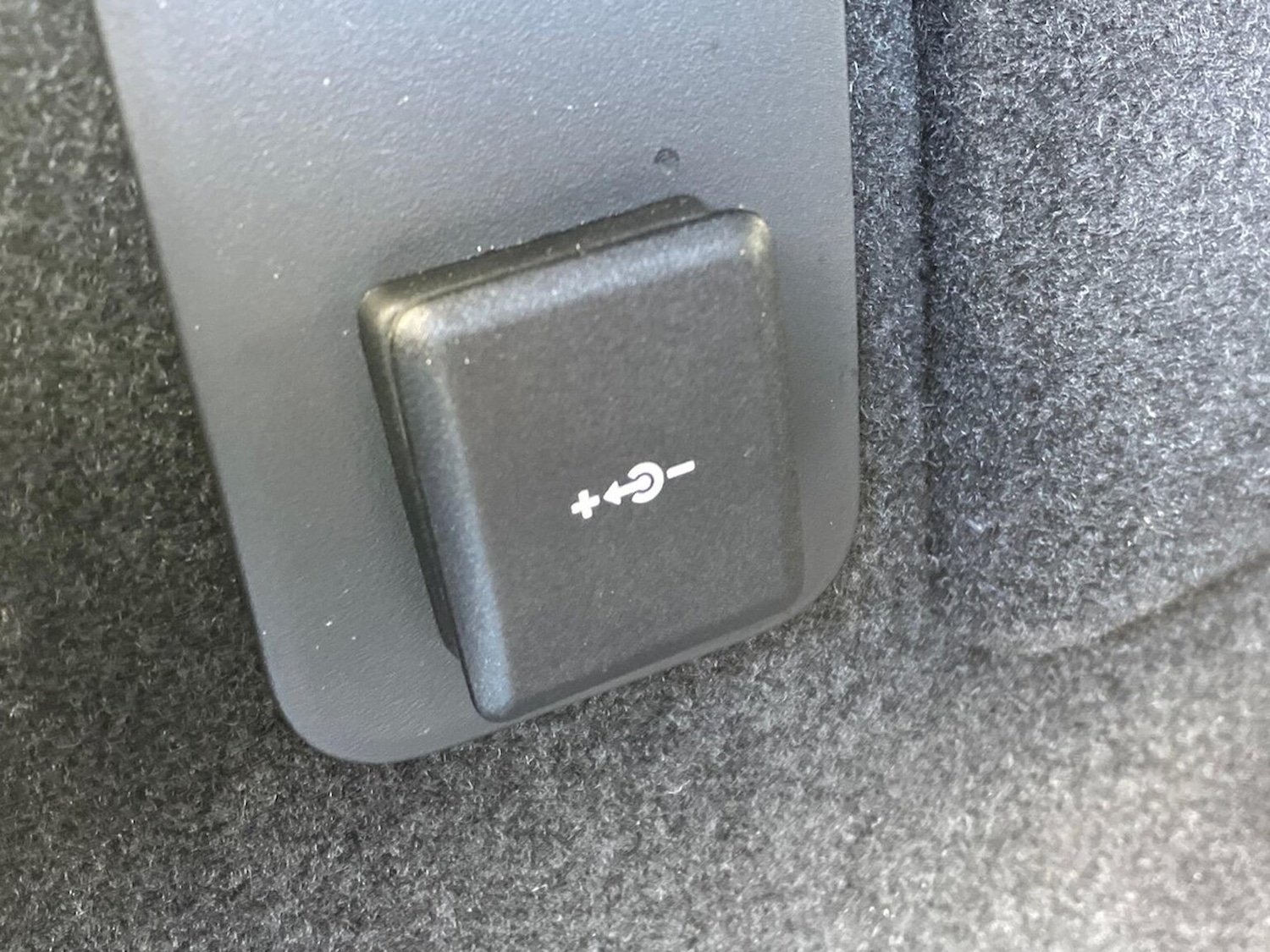 Used Land Rover Range Rover Evoque 2025 for sale - 77715360: Photo 32