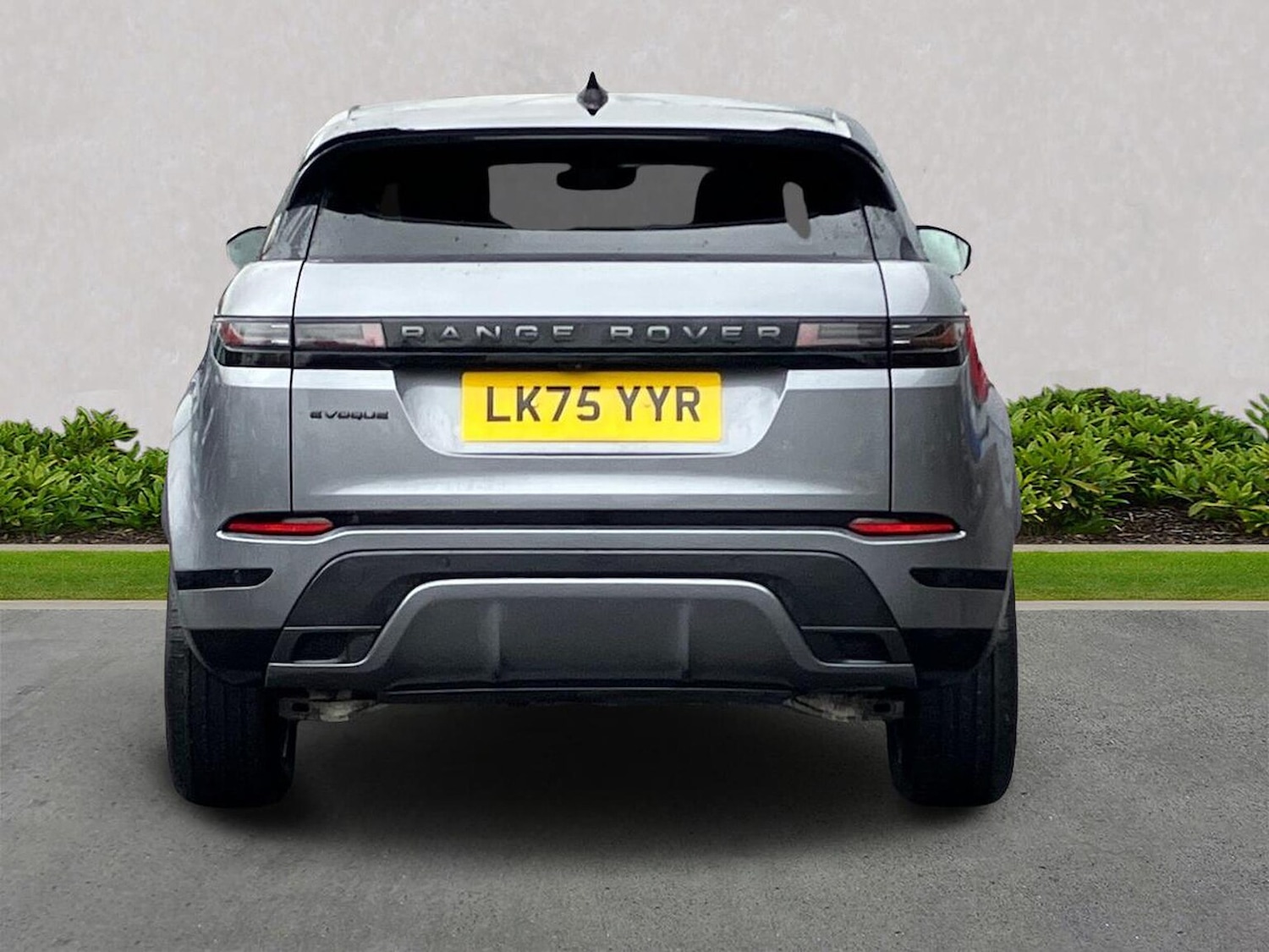 Used Land Rover Range Rover Evoque 2025 for sale - 77715360: Photo 6