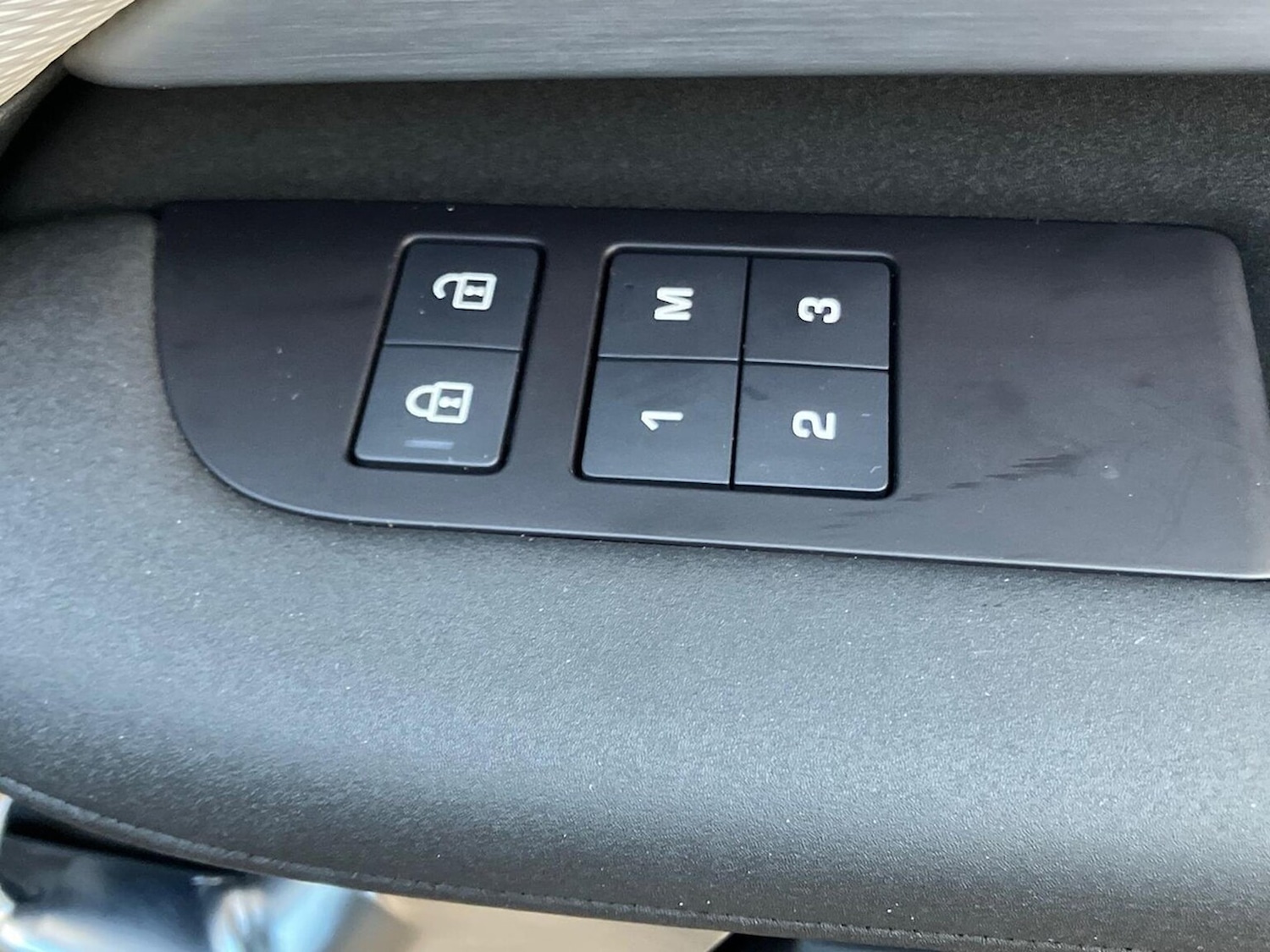 Used Land Rover Discovery 2024 for sale - 77759383: Photo 25