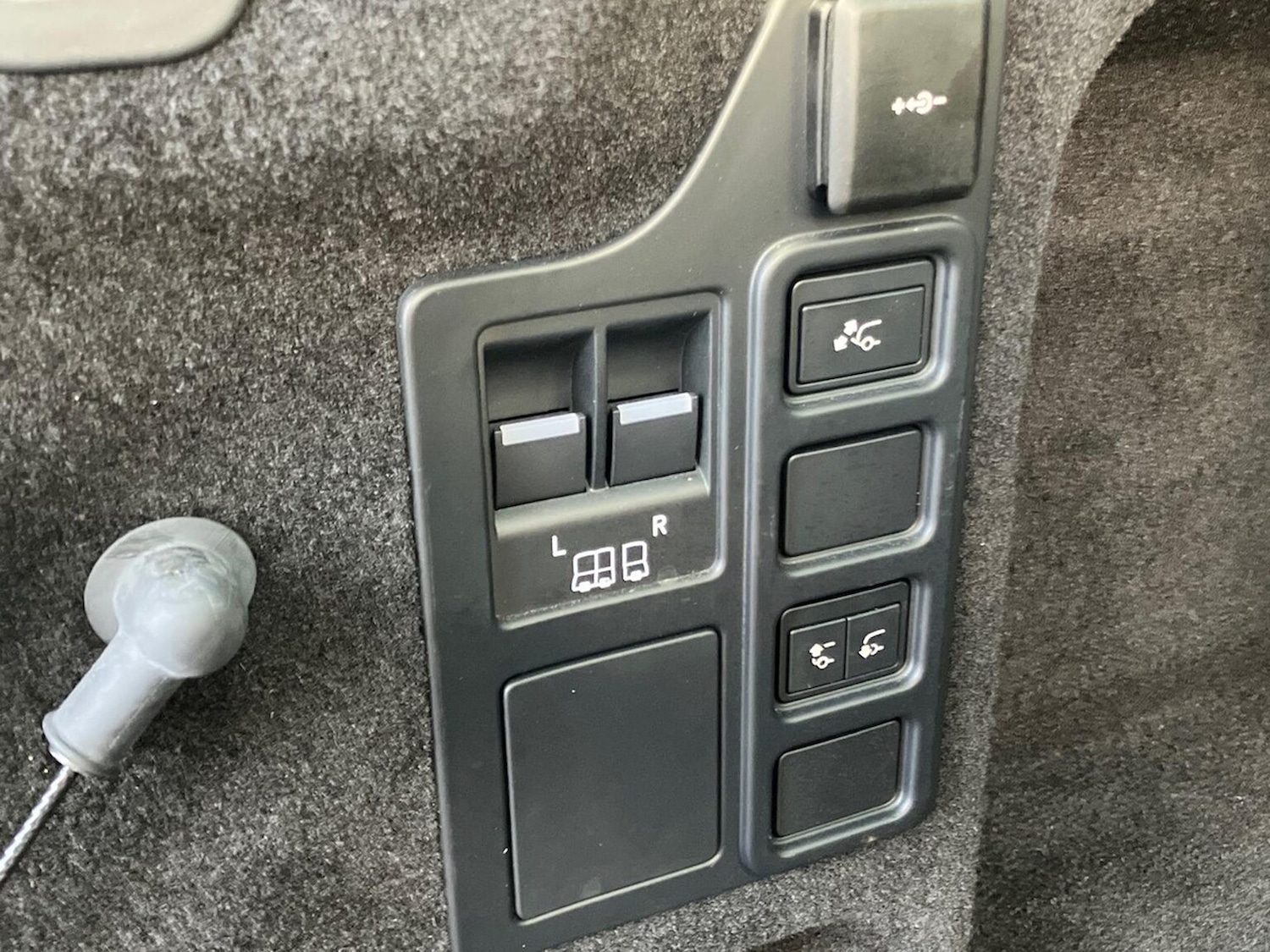 Used Land Rover Discovery 2024 for sale - 77759383: Photo 29