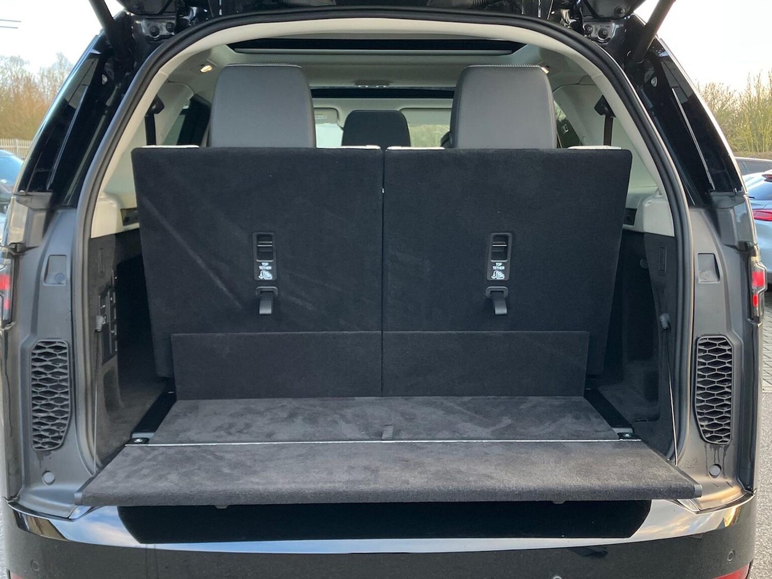 Used Land Rover Discovery 2024 for sale - 77759383: Photo 31