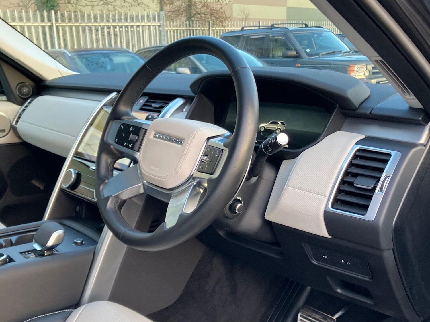 Used Land Rover Discovery 2024 for sale - 77759383: Photo 36