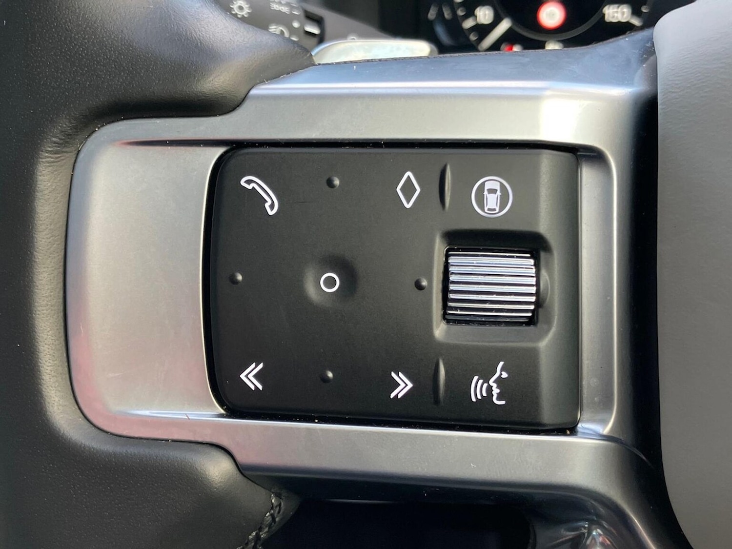 Used Land Rover Discovery 2024 for sale - 77759383: Photo 39