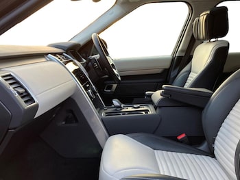 Used Land Rover Discovery 2024 for sale - 77759383: Photo