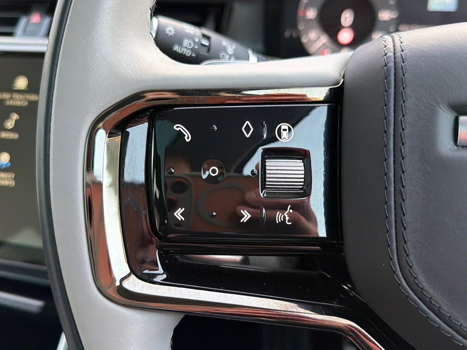 Used Land Rover Range Rover Evoque 2023 for sale - 76932292: Photo 34