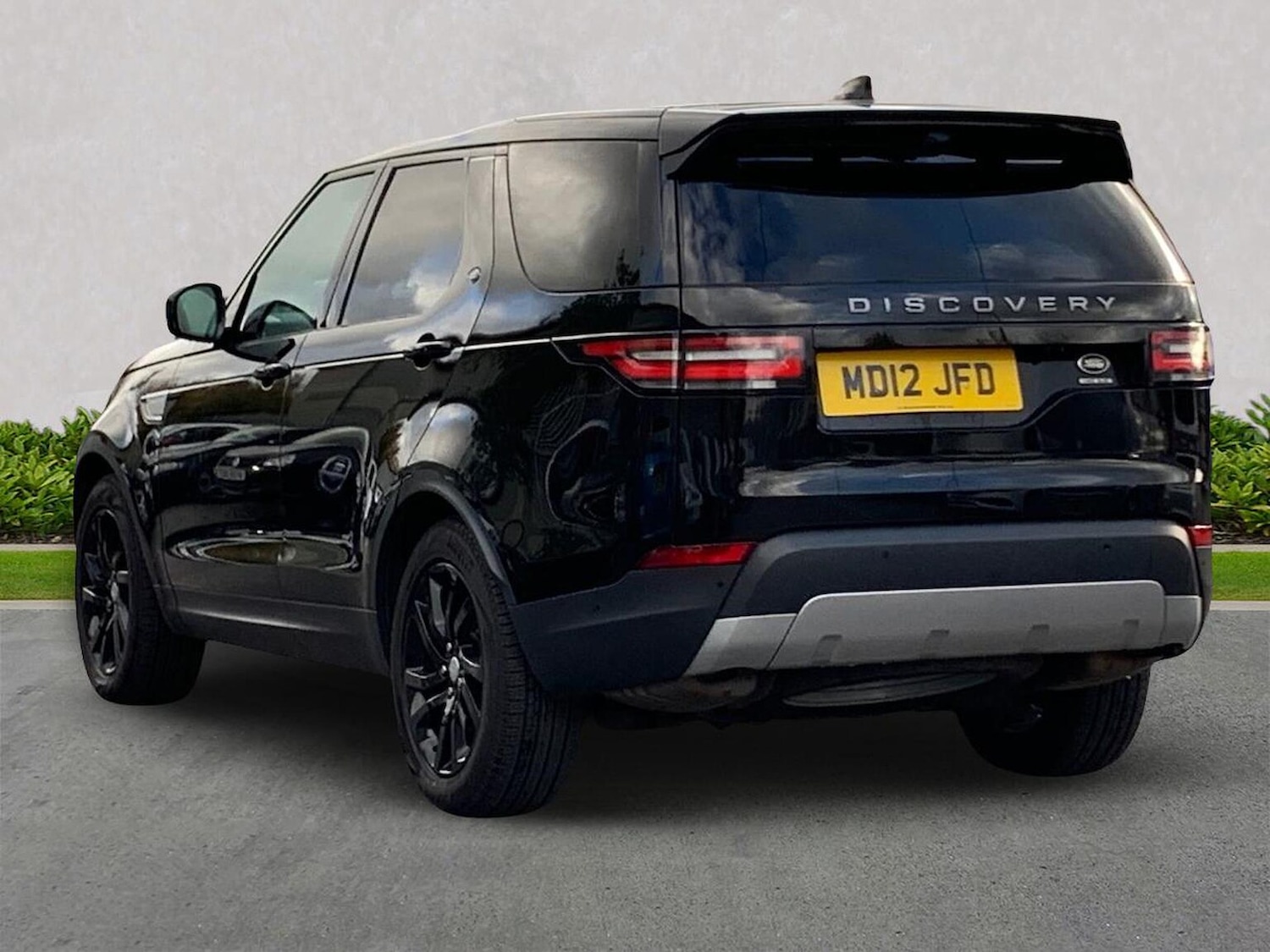 Used Land Rover Discovery 2019 for sale - 76391756: Photo 2