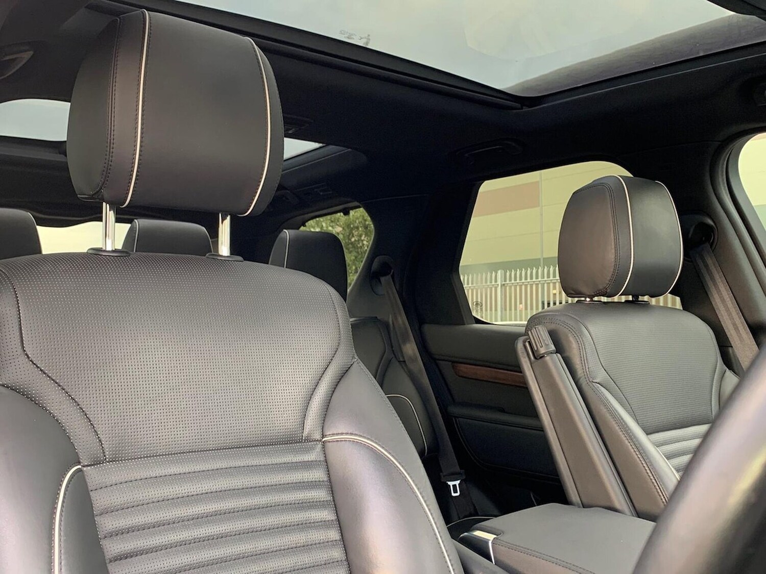 Used Land Rover Discovery 2019 for sale - 76391756: Photo 34