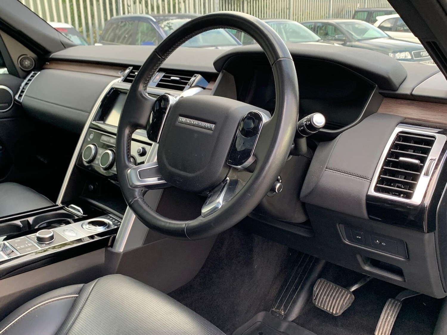 Used Land Rover Discovery 2019 for sale - 76391756: Photo 36