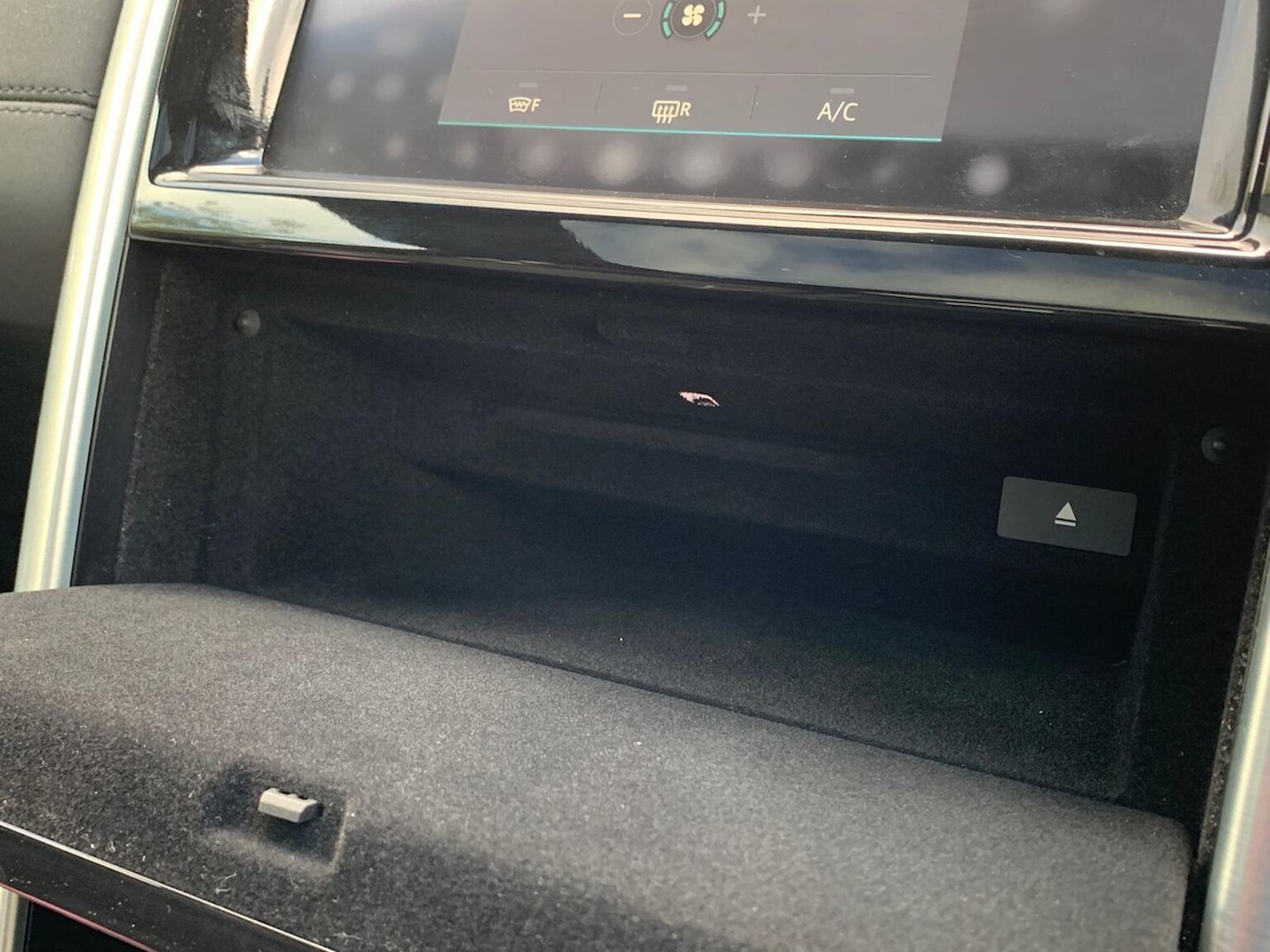 Used Land Rover Discovery 2019 for sale - 76391756: Photo 37