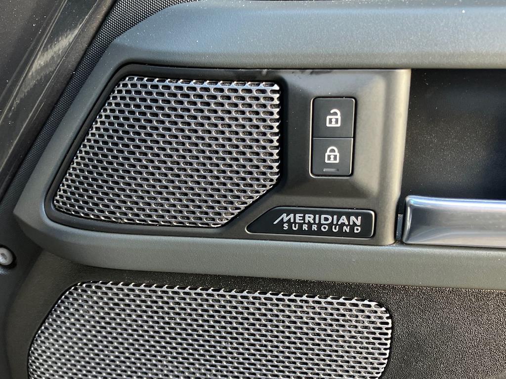 Used Land Rover Defender 2023 for sale - 76637671: Photo 24