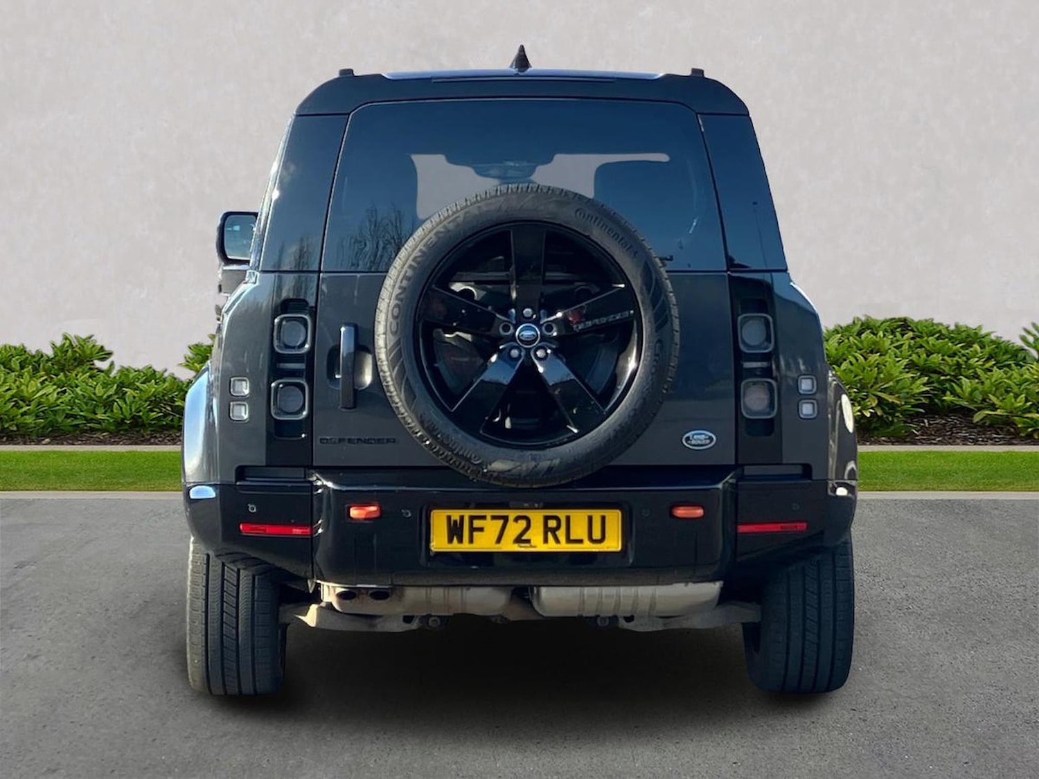 Used Land Rover Defender 2023 for sale - 76637671: Photo 6