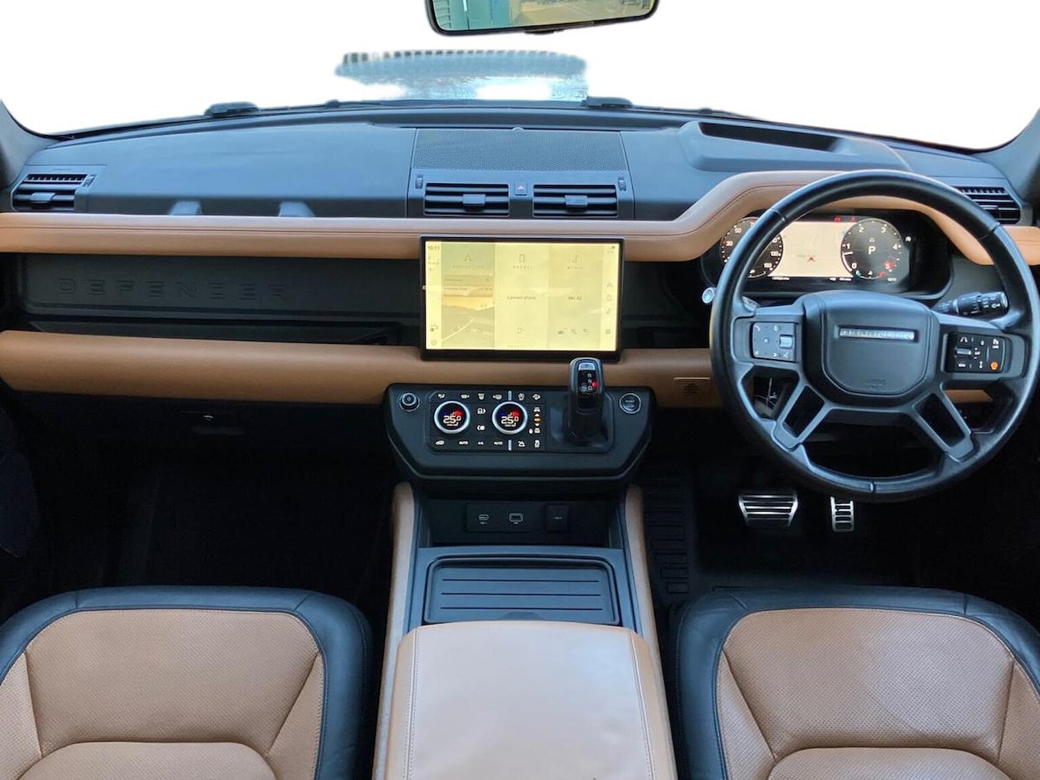 Used Land Rover Defender 2023 for sale - 76637671: Photo 9