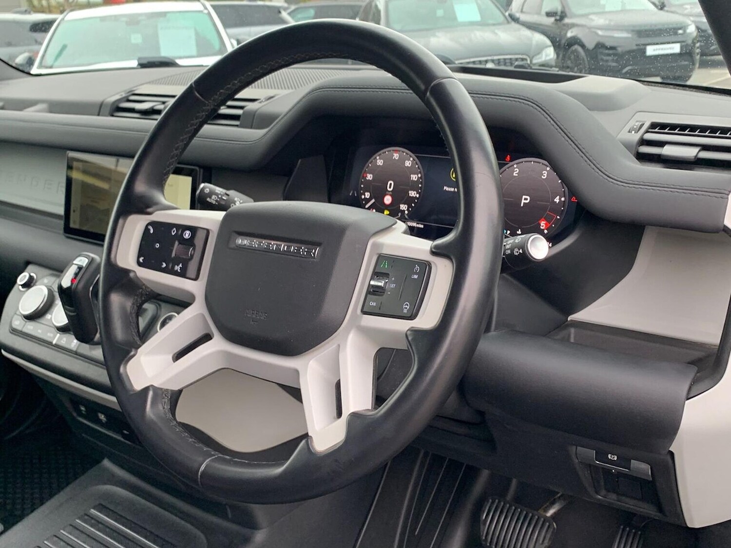 Used Land Rover Defender 2023 for sale - 76287210: Photo 15