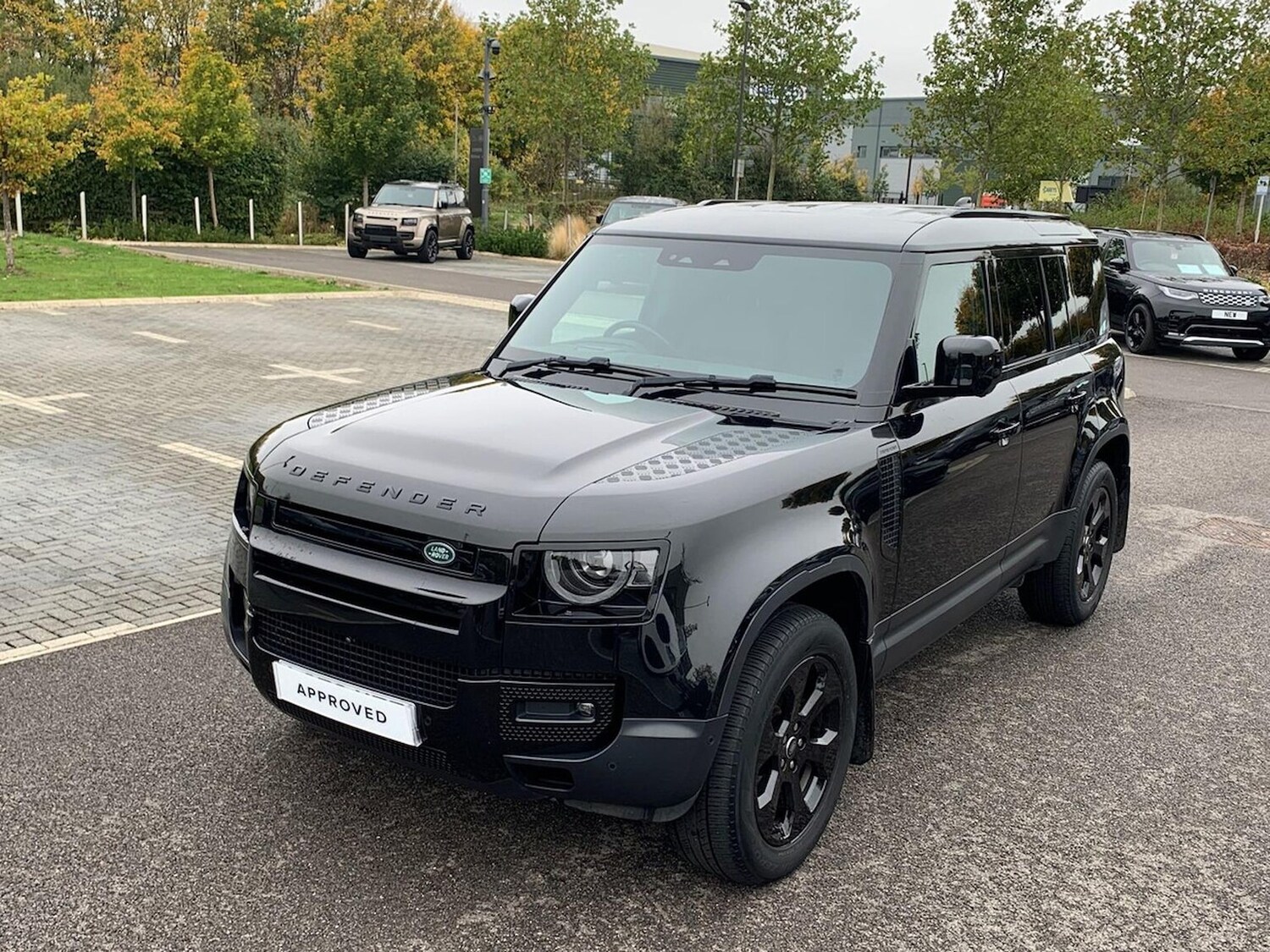 Used Land Rover Defender 2023 for sale - 76287210: Photo 30