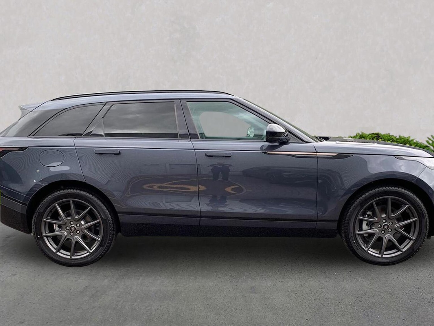 Used Land Rover Range Rover Velar 2025 for sale - 77489372: Photo 5