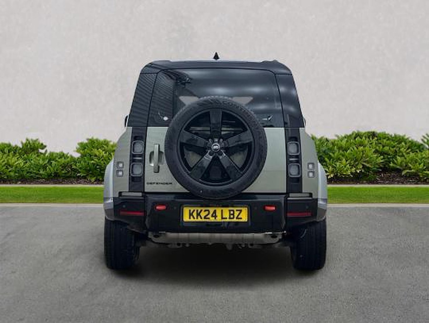 Used Land Rover Defender 2024 for sale - 78191716: Photo 8